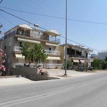 Helios Apartments يميناريا المظهر الخارجي الصورة