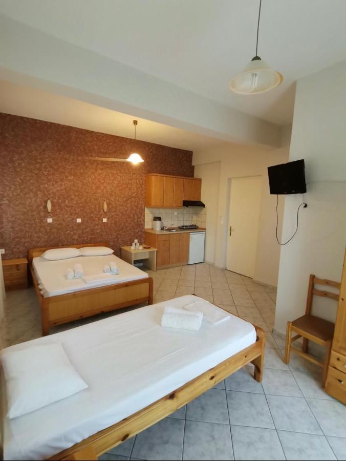 Helios Apartments يميناريا المظهر الخارجي الصورة