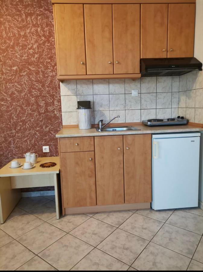 Helios Apartments يميناريا المظهر الخارجي الصورة