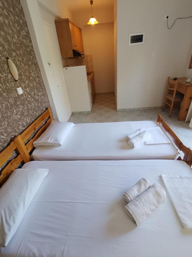 Helios Apartments يميناريا المظهر الخارجي الصورة
