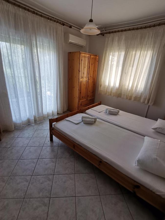 Helios Apartments يميناريا المظهر الخارجي الصورة